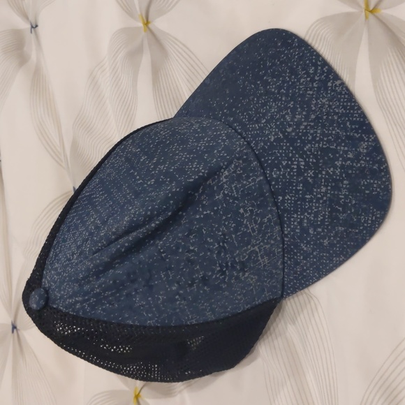 Lululemon | commission hat - Picture 4 of 7